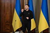 Guerre en Ukraine : Zelensky accuse la Chine de « fournir des armes » à la Russie et de l’aider à en produire
