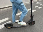 « Il était serviable, très gentil » : un boulanger meurt après avoir percuté un chevreuil en trottinette