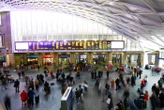 Comment deux étudiants ont empoché plus de 160 000 euros grâce à une faille dans le remboursement des billets de train anglais