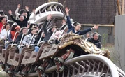 Saluts nazis dans des attractions du Parc Astérix : cinq interpellations depuis le début de l’été