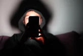 Le « blackout challenge » pointé du doigt après la mort d’un garçon de 12 ans en Angleterre