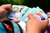 Coupe du monde 2026 : pourquoi de plus en plus d’écoles belges interdisent les vignettes Panini ?