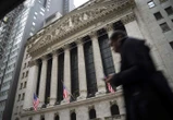Bonnes performances boursières, repli de l’inflation : le nombre de riches et leur fortune à un sommet en 2025