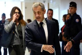 Le bracelet électronique de Nicolas Sarkozy lui a été retiré, annonce le parquet de Paris