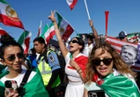 Coupe du monde 2026 : « C’est l’équipe des Mollahs », huées, protestations… drôle d’ambiance pour l’Iran lors de son premier match