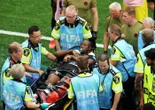 Blessure d’Ismaël Koné : c’est quoi ce flacon vert que le Canadien a mis dans sa bouche lors de sa sortie sur civière ?