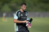 Emiliano « Dibu » Martínez incertain pour Argentine-Algérie à cause d’une douleur à la main droite