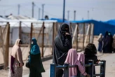 Au procès de trois revenantes de Syrie, la nièce des frères Clain présente ses « excuses » aux victimes de l’État islamique