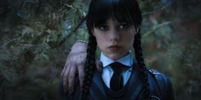 Paris-Plages : Netflix installe un club de plage version « Mercredi Addams »