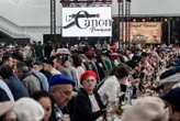 Clients provoqués, injures « racistes et homophobes » : après le banquet du Canon Français à Caen, la polémique ne retombe pas
