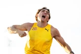 Athlétisme : le champion Armand Duplantis porte son record du monde à 6,28 m