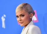 Kylie Jenner visée par une plainte : son ancienne cheffe cuisinière affirme qu’une surcharge de travail a provoqué sa fausse couche