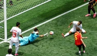 Coupe du monde : l’arrêt réflexe exceptionnel, du gardien iranien, qui sauve son équipe contre la Belgique