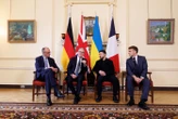 Guerre en Ukraine : Macron, Merz et Starmer rencontreront Zelensky dimanche soir à Londres