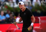 Tennis : une raquette cassée pour 6000 euros… Les petits profits du bouillant Holger Rune