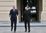Ukraine : la présence de troupes alliées au sol en cas de cessez-le-feu est « importante », déclare Zelensky