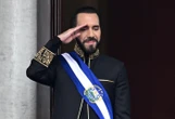 « Dictateur cool » en guerre contre les gangs : qui est Nayib Bukele, le président salvadorien autorisé à se présenter à vie ?
