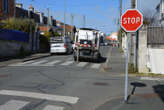 « C’est un fait, la vitesse a diminué » : à La Rochelle, la rue aux quatorze panneaux stop n’en conservera que dix !