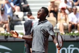 Balle de match, explosion de joie et tête dans la glacière... les belles images de Moïse Kouame après sa victoire exceptionnelle en 4h56