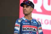 Tour d’Italie : les images de la terrible chute de Mikel Landa évacué sur civière