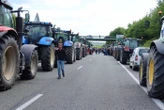 Agriculteurs en colère : fin du blocage de l’A16 avant la mobilisation nationale à Paris lundi