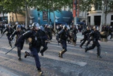 Nuit du sacre du PSG : plus de 890 interpellations en France, en hausse de 45 % par rapport à l’an dernier, annonce Laurent Nuñez