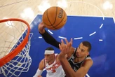 L’incroyable renversement : les New York Knicks battent les Spurs de Wembanyama après avoir compté 29 points de retard