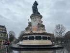 Le maire de Paris Centre, excédé par les tags sur la statue de la République, veut identifier les auteurs