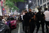 Dégradations, agressions de policiers : plus de 50 personnes arrêtées à New York après la victoire des Knicks en finale NBA