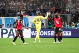 Marseille-Rennes (4-2) : le superbe hommage du Vélodrome et des joueurs de l’OM à Steve Mandanda