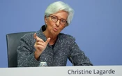 Le Covid-19 et ses variants rendent la reprise économique incertaine, prévient Christine Lagarde