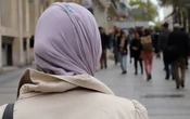 « Je vais brûler le kebabier et tabasser les Turcs » : une femme voilée agressée dans le tramway à Lyon