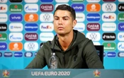 Euro 2021 : «De l’eau!», quand Ronaldo pousse des bouteilles de Coca-Cola placées devant lui
