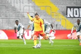 Lens-Paris FC : la vidéo du pénalty de Florian Thauvin repoussé par Obed Nkambadio