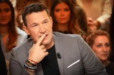 « Une main explosée » : Benjamin Castaldi gravement blessé à la main après un accident de drone, ses doigts « recollés »