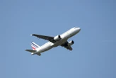 Ebola : un vol Paris-Détroit d’Air France forcé de s’arrêter à Montréal pour débarquer un passager congolais