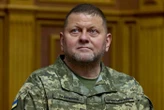 Ambassadeur, général, apprécié de JD Vance : qui est Valeri Zaloujny, potentiel successeur de Zelensky à la tête de l’Ukraine ?
