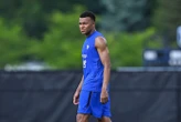 Coupe du monde : « J’ai tout perdu », l’improbable séquence de Kylian Mbappé qui joue de la flûte traversière avec James Corden
