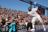 Le Coq Sportif : Teddy Riner s’associe à Xavier Niel dans l’offre de reprise pour sauver la marque française