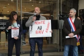 Poupées pédopornographiques : une action organisée contre Shein devant le BHV à Paris