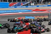 F1, GP des États-Unis : revivez le départ mouvementé du sprint avec les deux McLaren sorties au premier virage