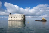Fort Boyard : premiers coups de pelle pour un sauvetage hors norme