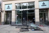 « Pas à la hauteur » : Gérald Darmanin veut des condamnations fermes sans sursis pour les violences après la victoire du PSG
