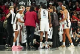 « Mes muscles ont cessé de fonctionner » : grosse frayeur en plein match pour la basketteuse américaine Kelsey Mitchell