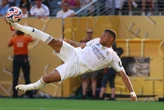 Real Madrid-Dortmund (3-2) : but exceptionnel de Mbappé, arrêt miracle de Courtois… les vidéos d’une fin de match folle