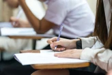 « Notre prof n’avait jamais vu ça » : bulletin de notes erroné, liste des admis qui change… bugs en série au concours de thanatopraxie