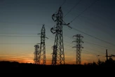 Panne d’électricité en Espagne et au Portugal : la surtension au cœur de l’enquête, les « causes profondes » encore inconnues