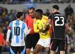 Colère de Messi, provocation d’Otamendi, semelle et expulsion... Un Argentine-Colombie sous haute tension