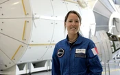 Sophie Adenot raconte ses premiers pas à l’école des astronautes : « Il faut garder les pieds sur Terre » 