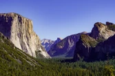 « Il y a un énorme courant » : un homme meurt d’une chute de 180 m dans une cascade de Yosemite, emporté par les eaux